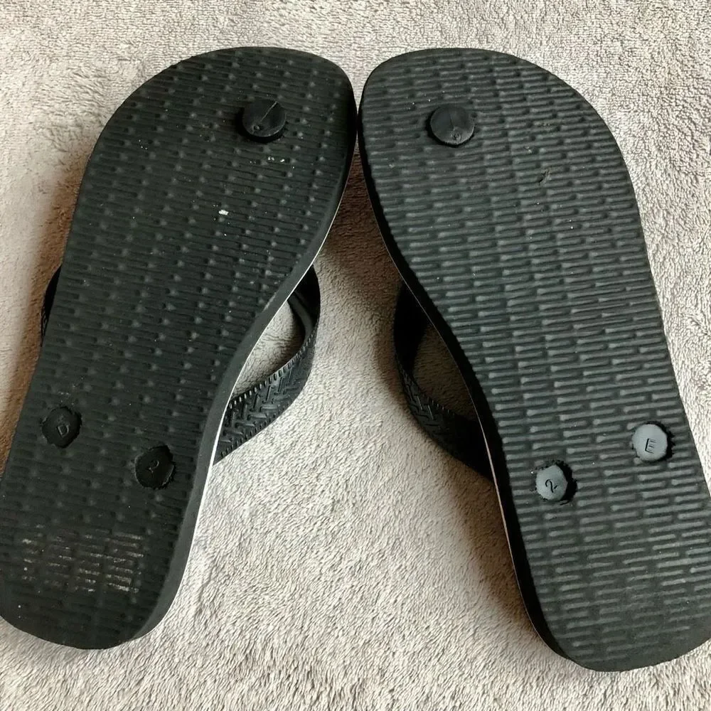Havaianas Kids Top Photo Print Surfer Graphic Flip Flops